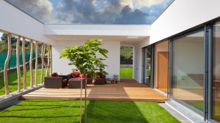 Kerti Trendek 2025-ben: az idei Legnépszerűbb Kerttervezési Irányzatok