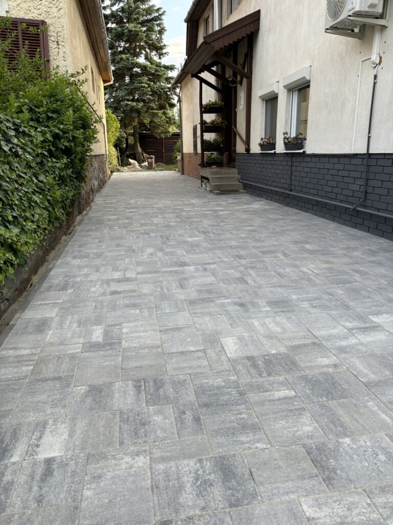 Térkövezés – Tartós, esztétikus megoldás kertbe, udvarra, járdára